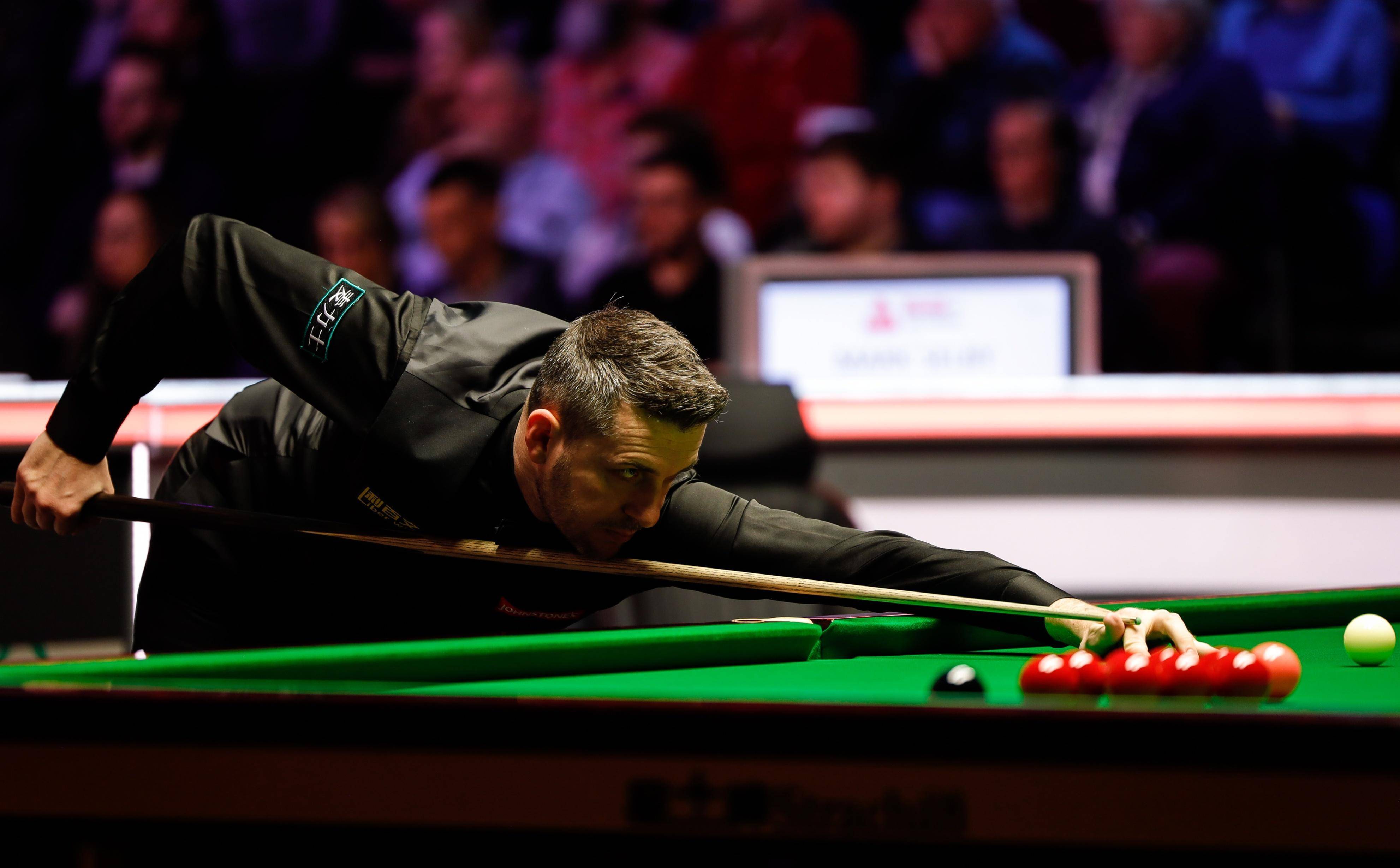 他再一次展 他再一次展